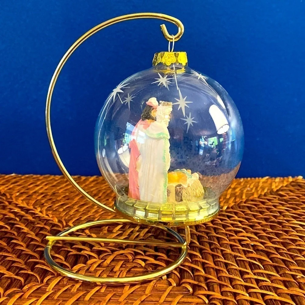 Vintage 1997 House of Lloyd Christmas Around the World Nativity Ornament & Stand